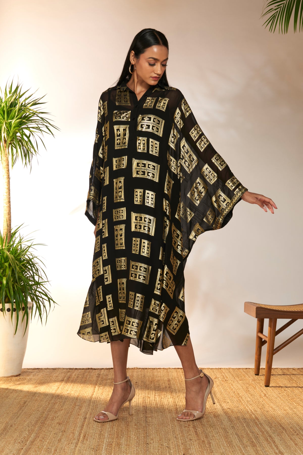 Black Open Doors Foil Collar Kaftan