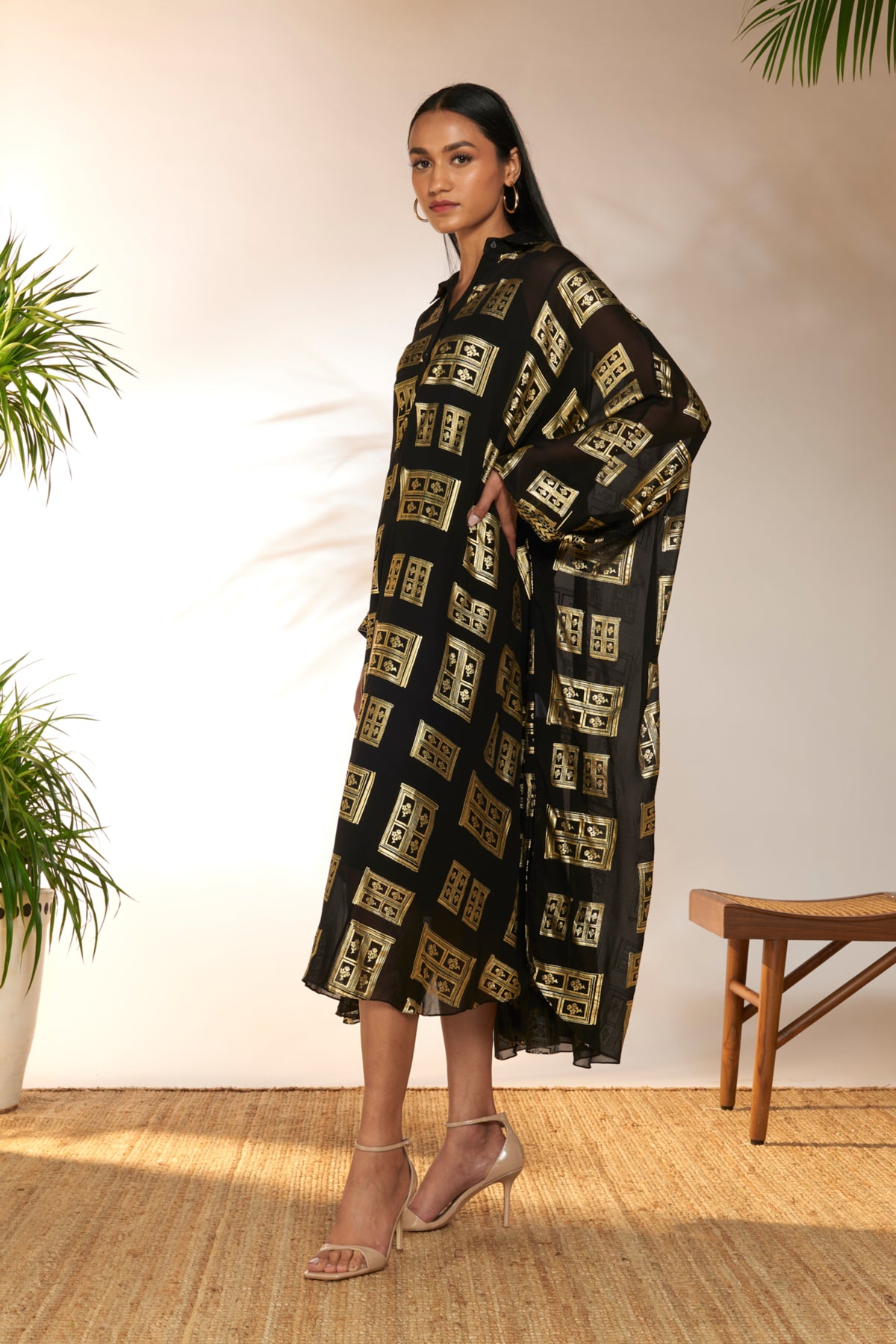 Black Open Doors Foil Collar Kaftan