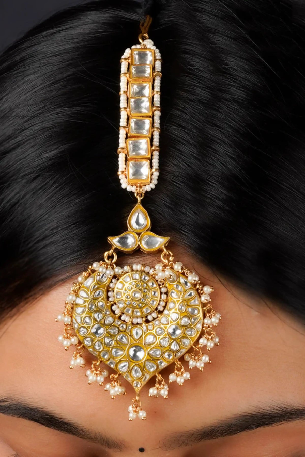 White Jadau Kundan Maangteeka