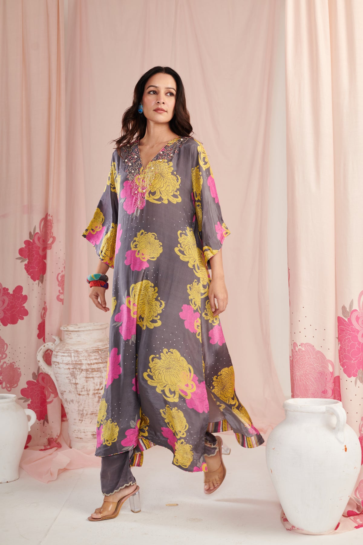 Exquisite Grey Bloom Set