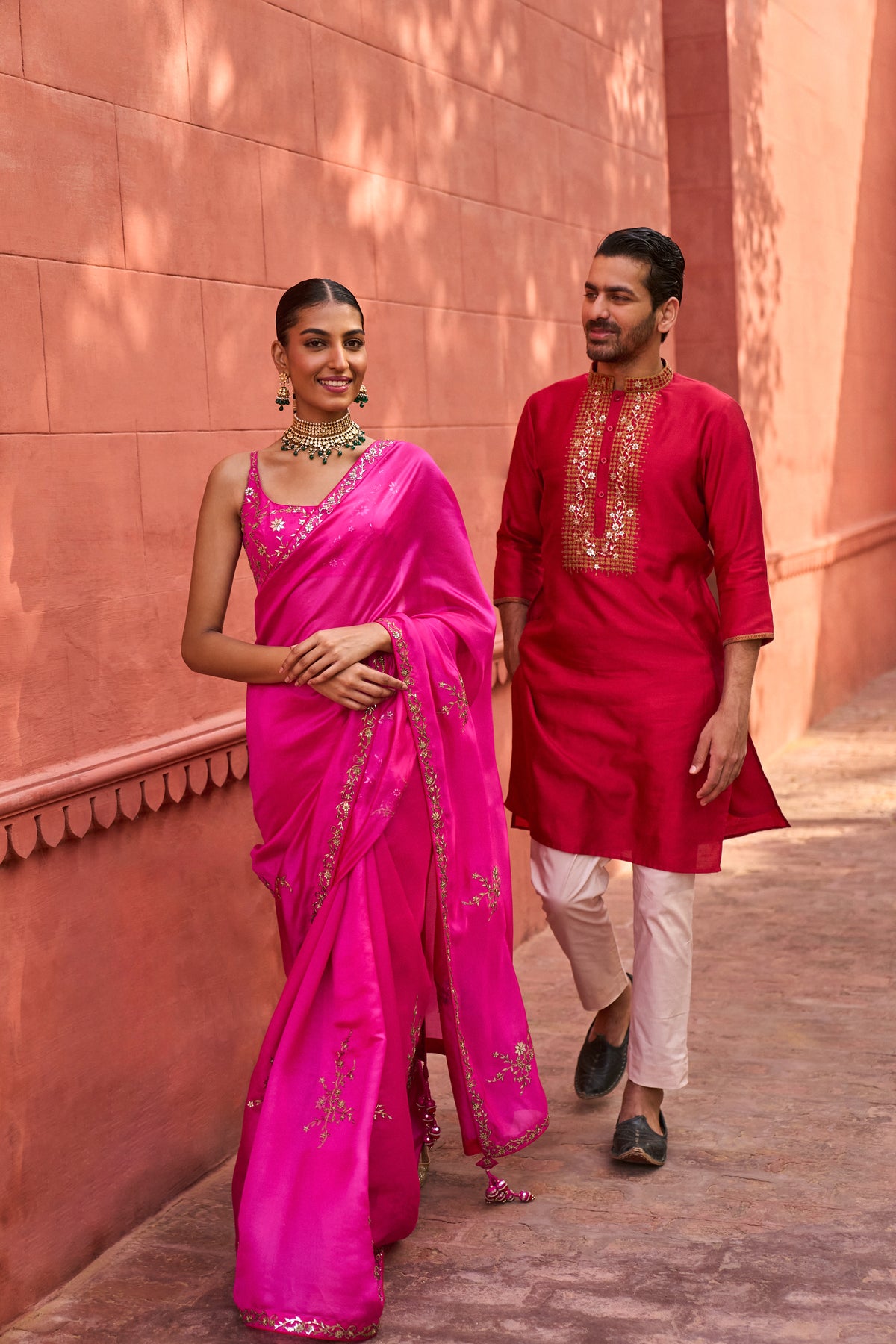 Classic Gulabi Saree With Blouse