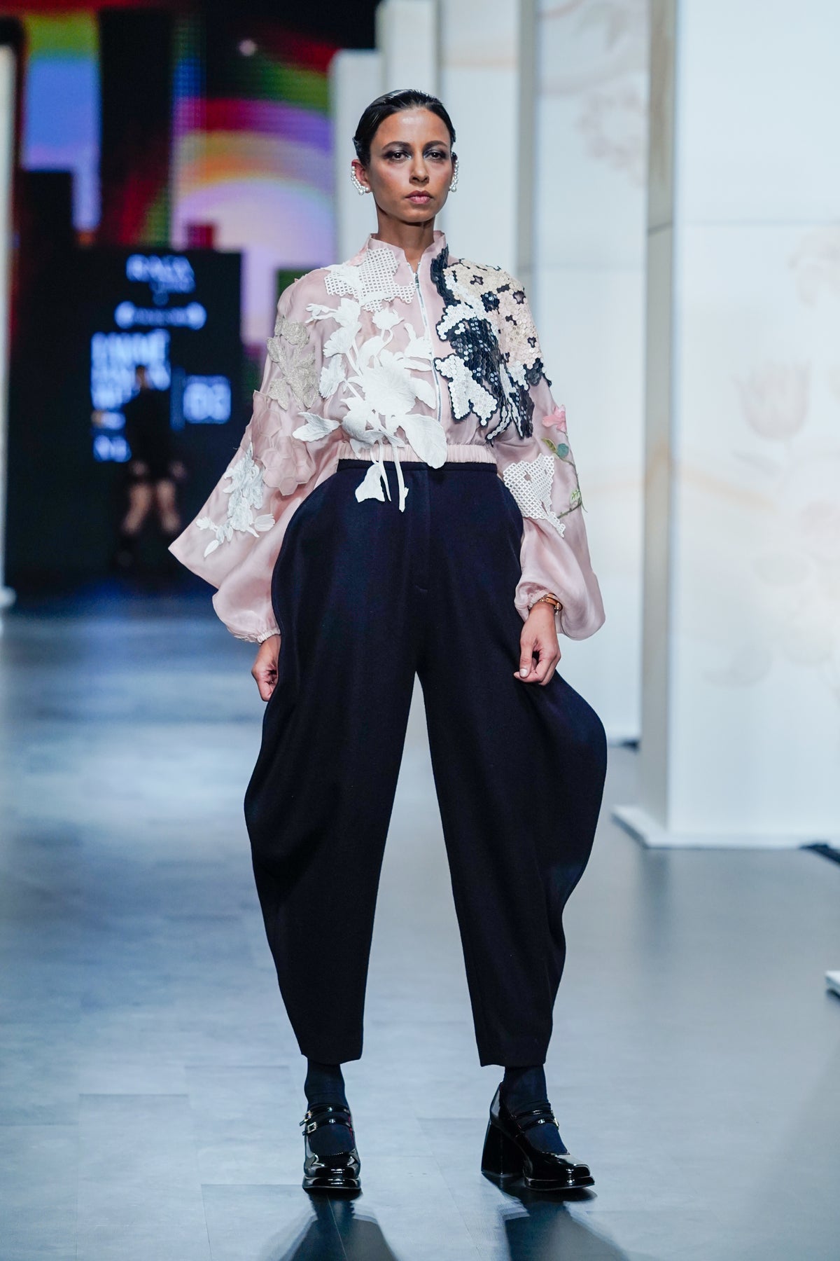 The collage-applique dakota bomber set