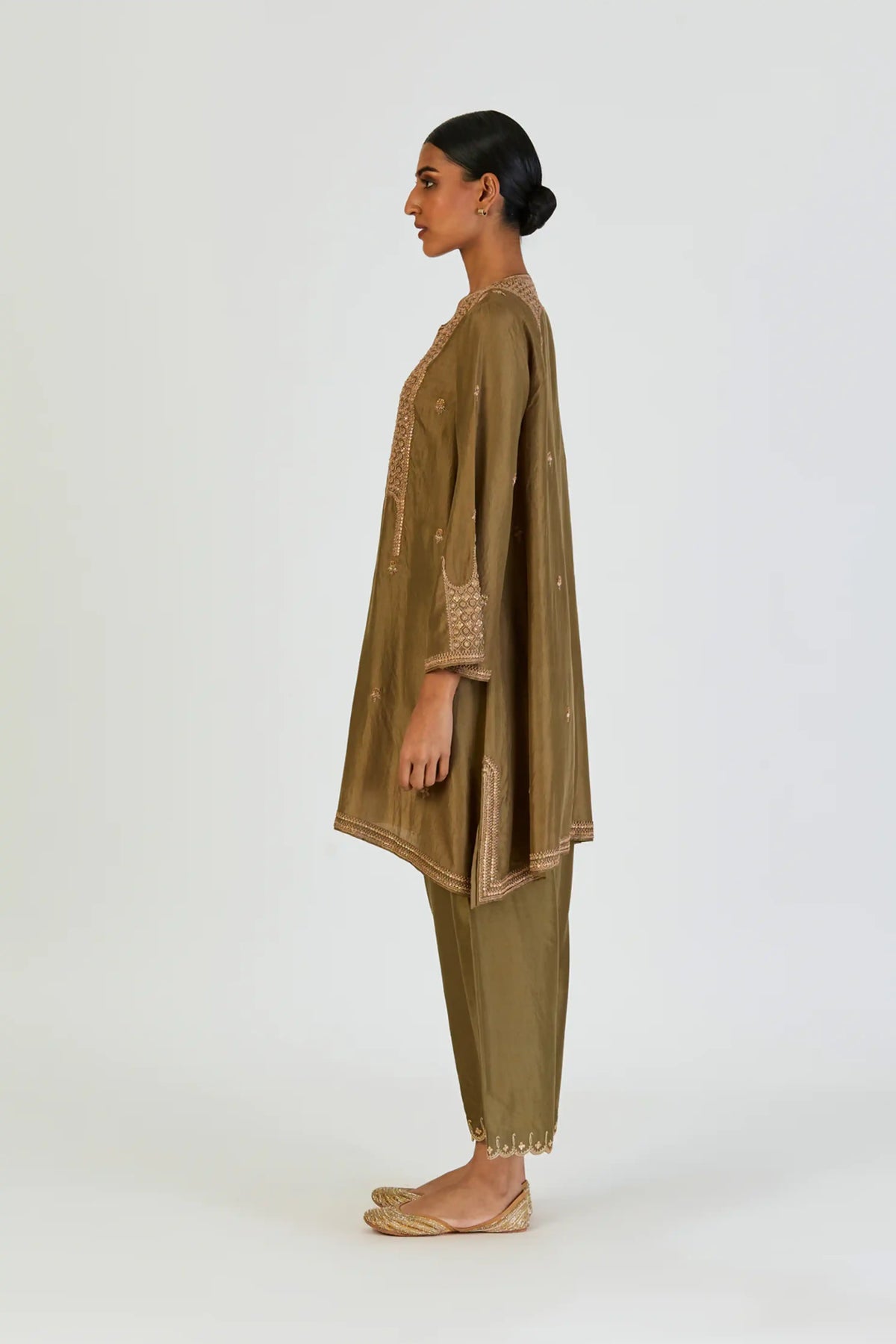 Indrani Kurta And Pant