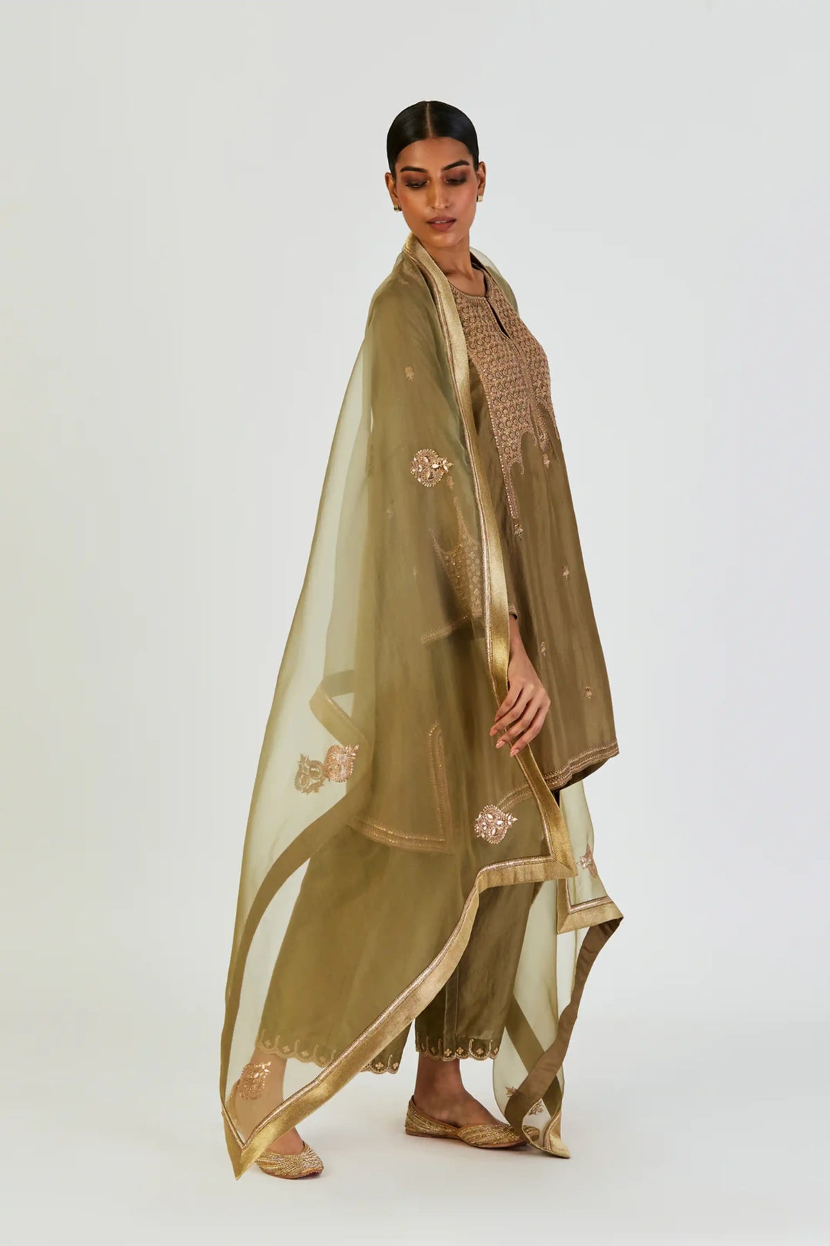 Indrani Kurta And Pant