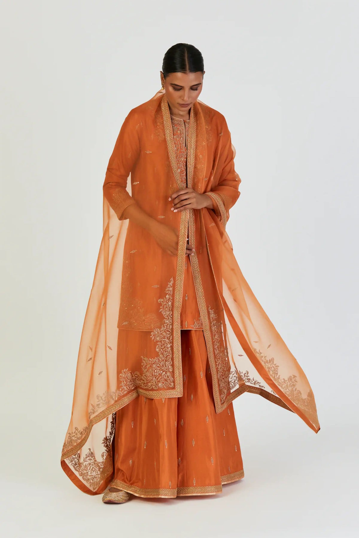 Nina Dupatta