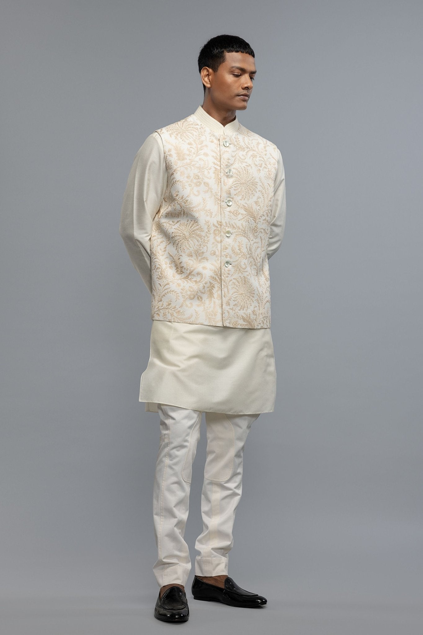 Bundi With Resham Embroidery - Rohit Bal Menswear - Elahe