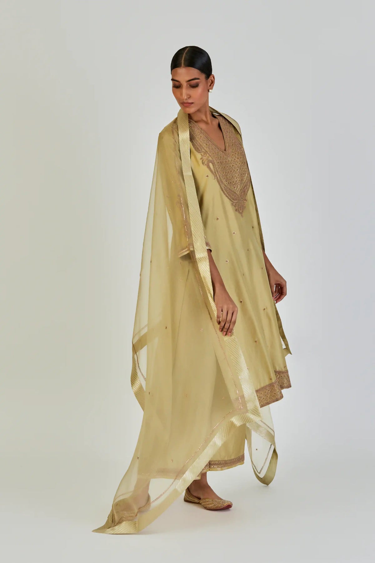 Latika Dupatta