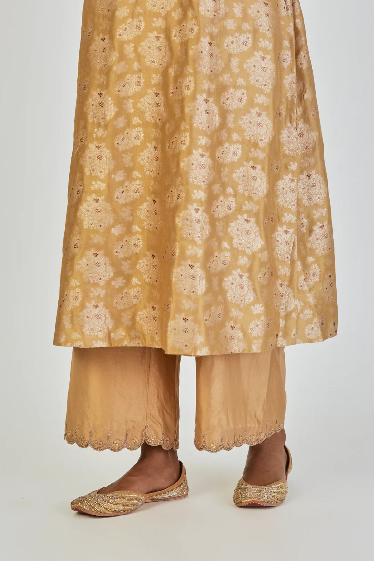 Danika Kurta And Pant