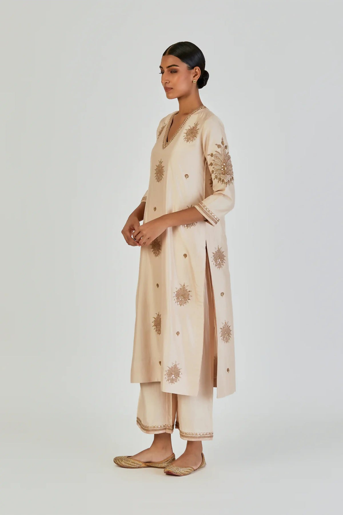 Tanisha Kurta And Pant