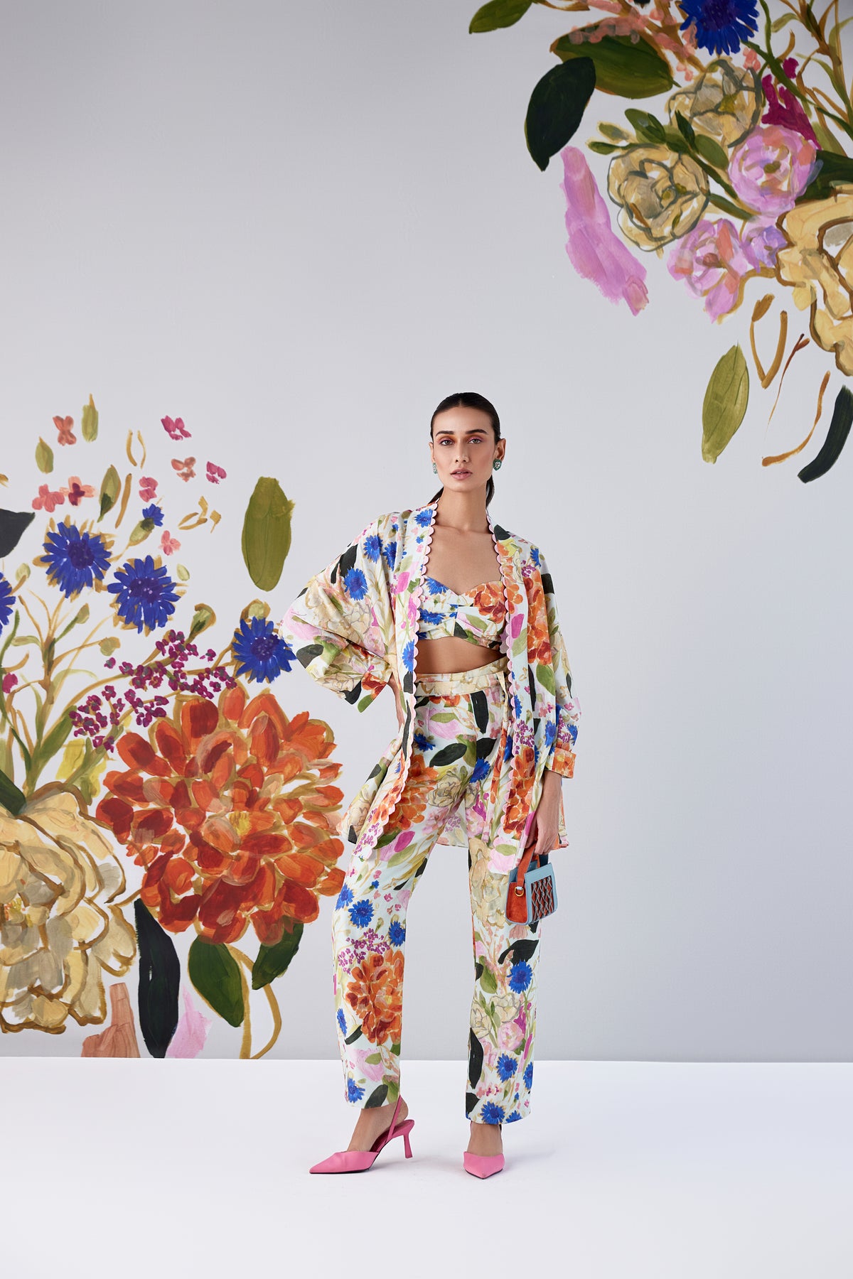 Marguerite Cape Set