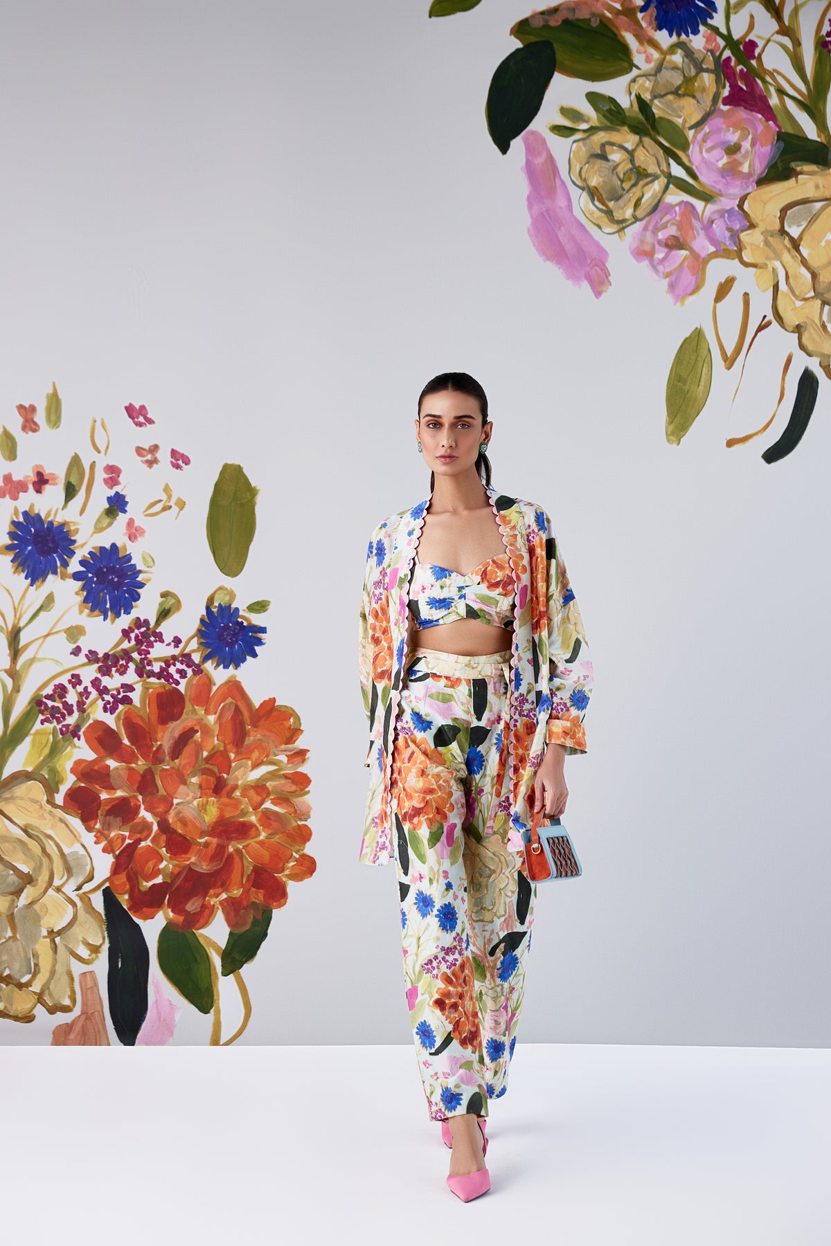 Marguerite Cape Set