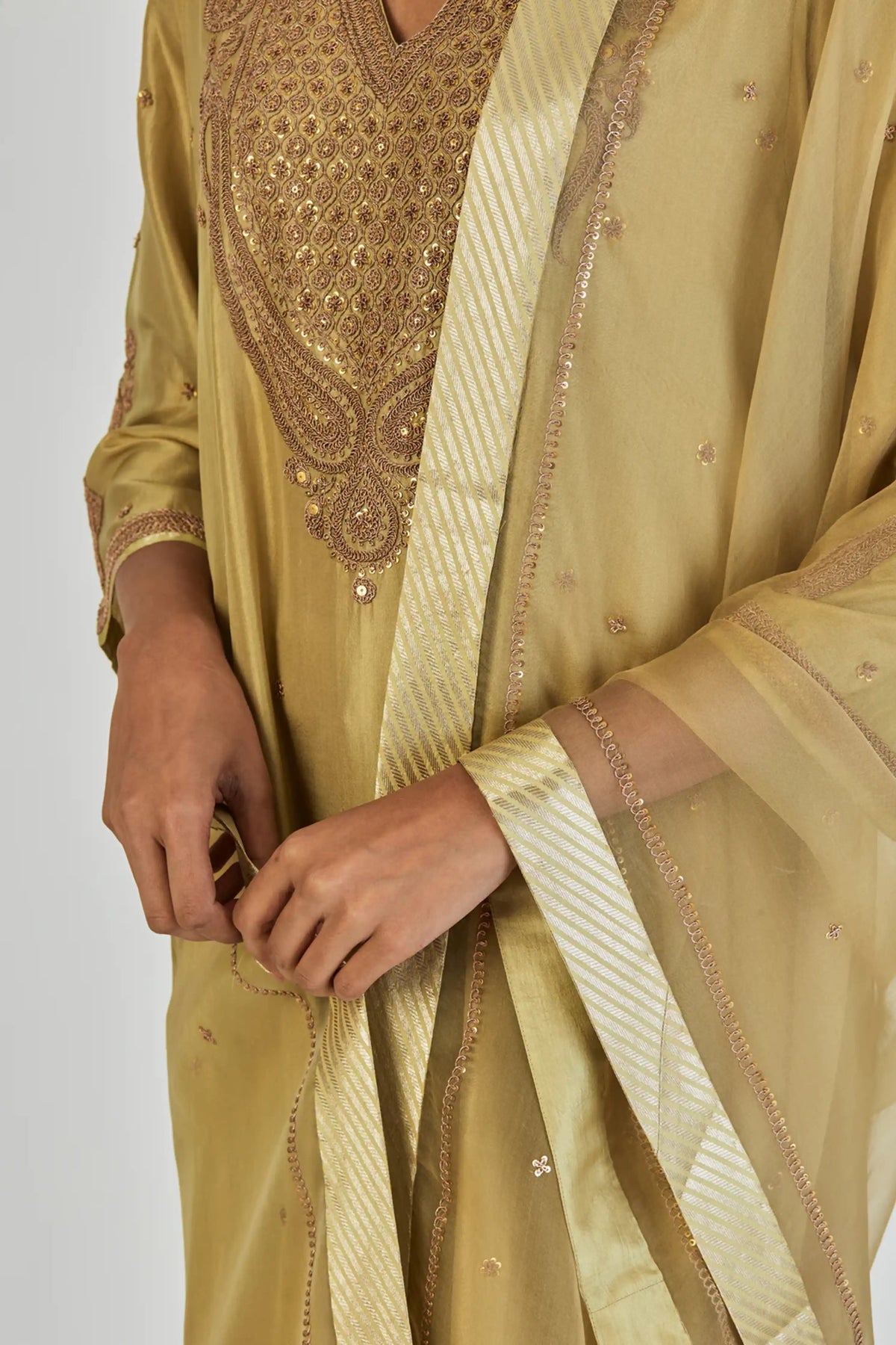 Latika Dupatta
