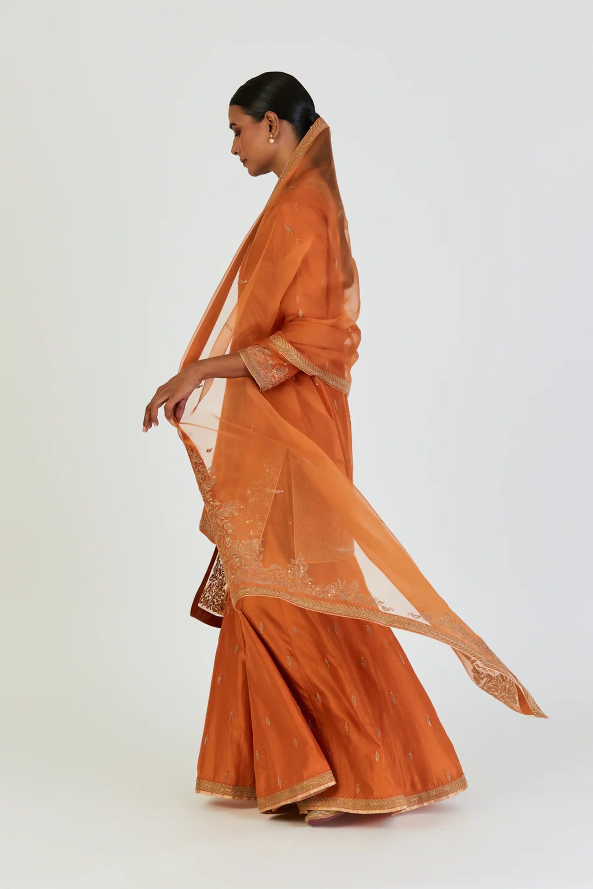Nina Dupatta