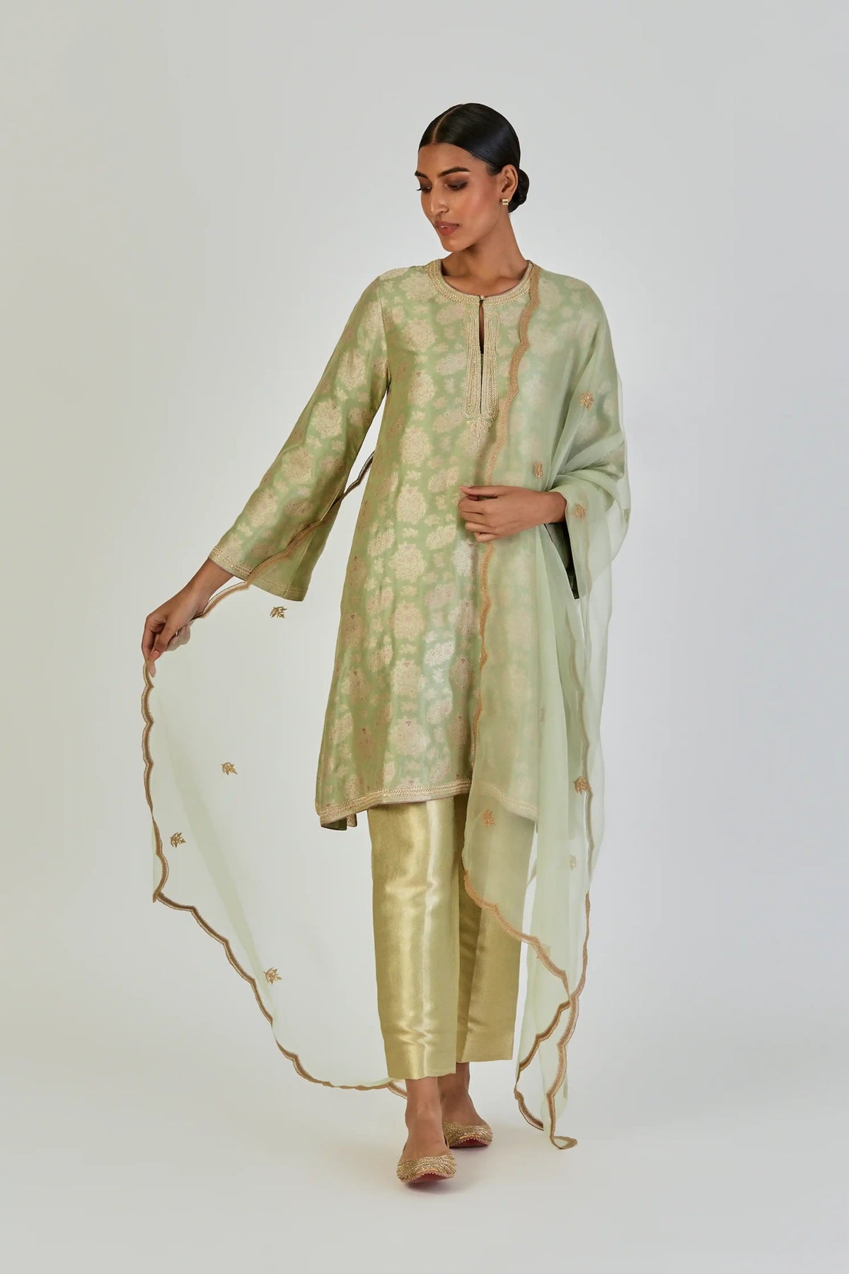 Vani Dupatta