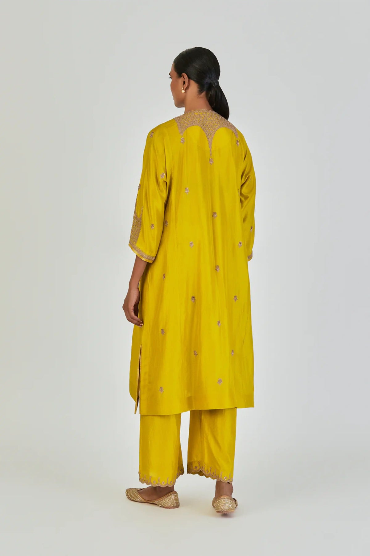 Indrani Kurta And Pant