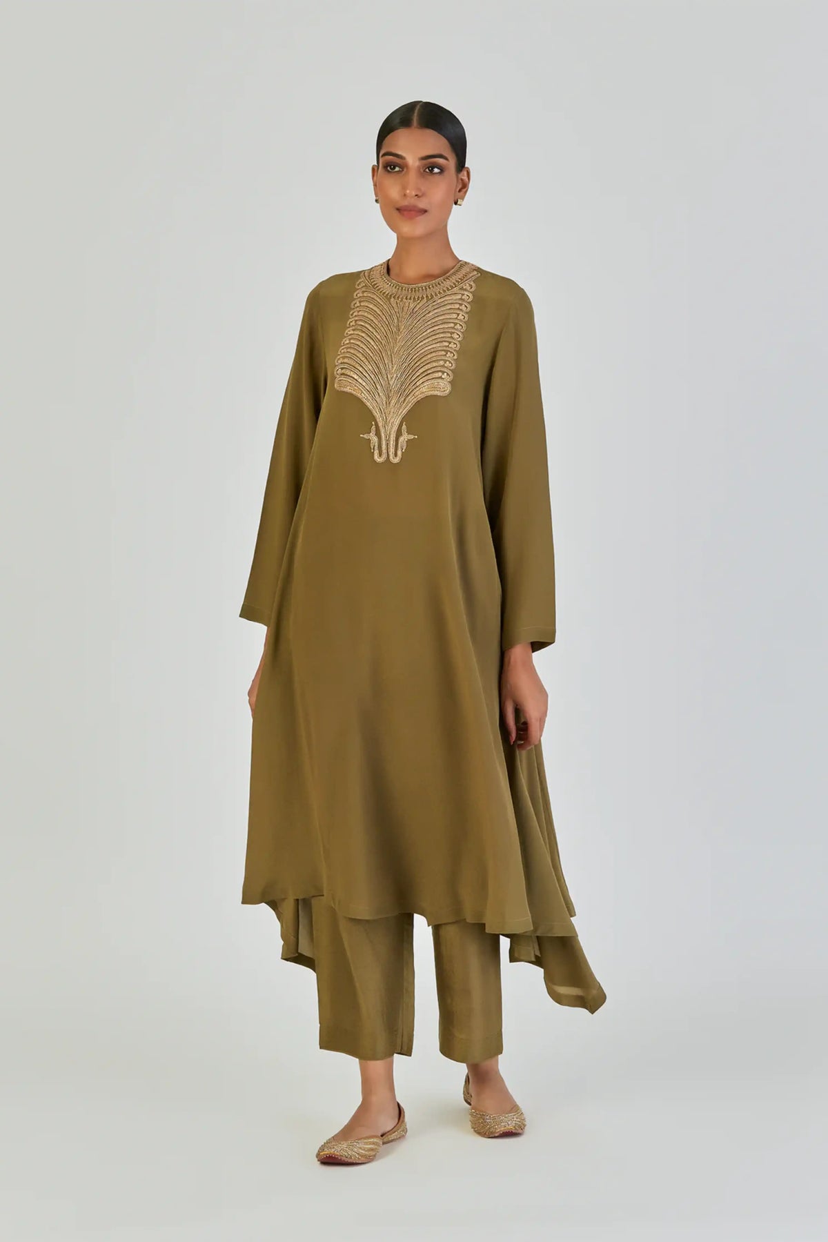 Laali Kurta And Pant