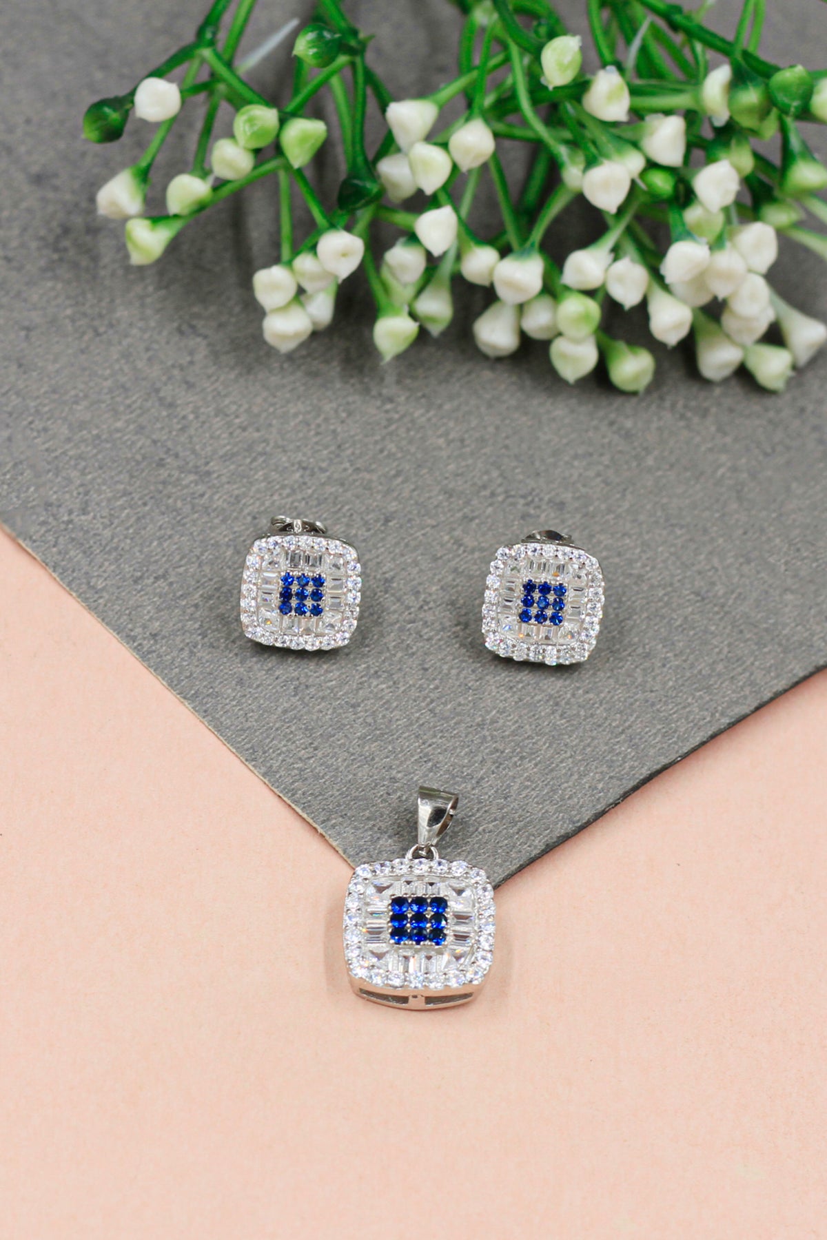 Starry Affair Earrings &amp; Pendant