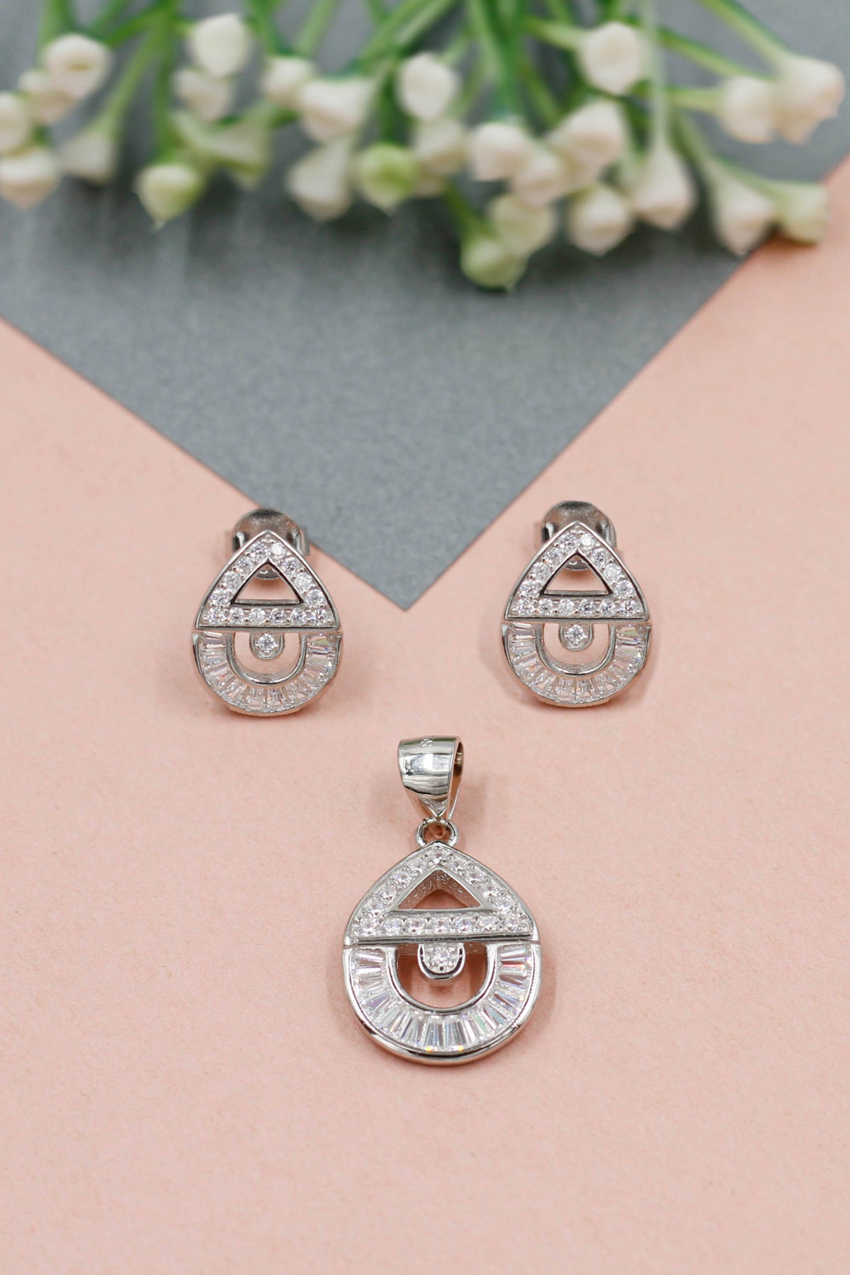 Cubic Zirconia Collection Pendant Set