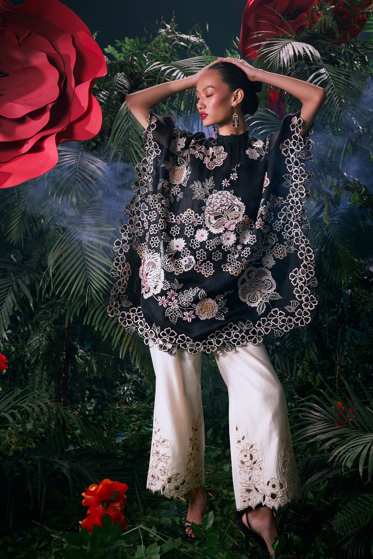 Black Contrast Embroidered Kaftan
