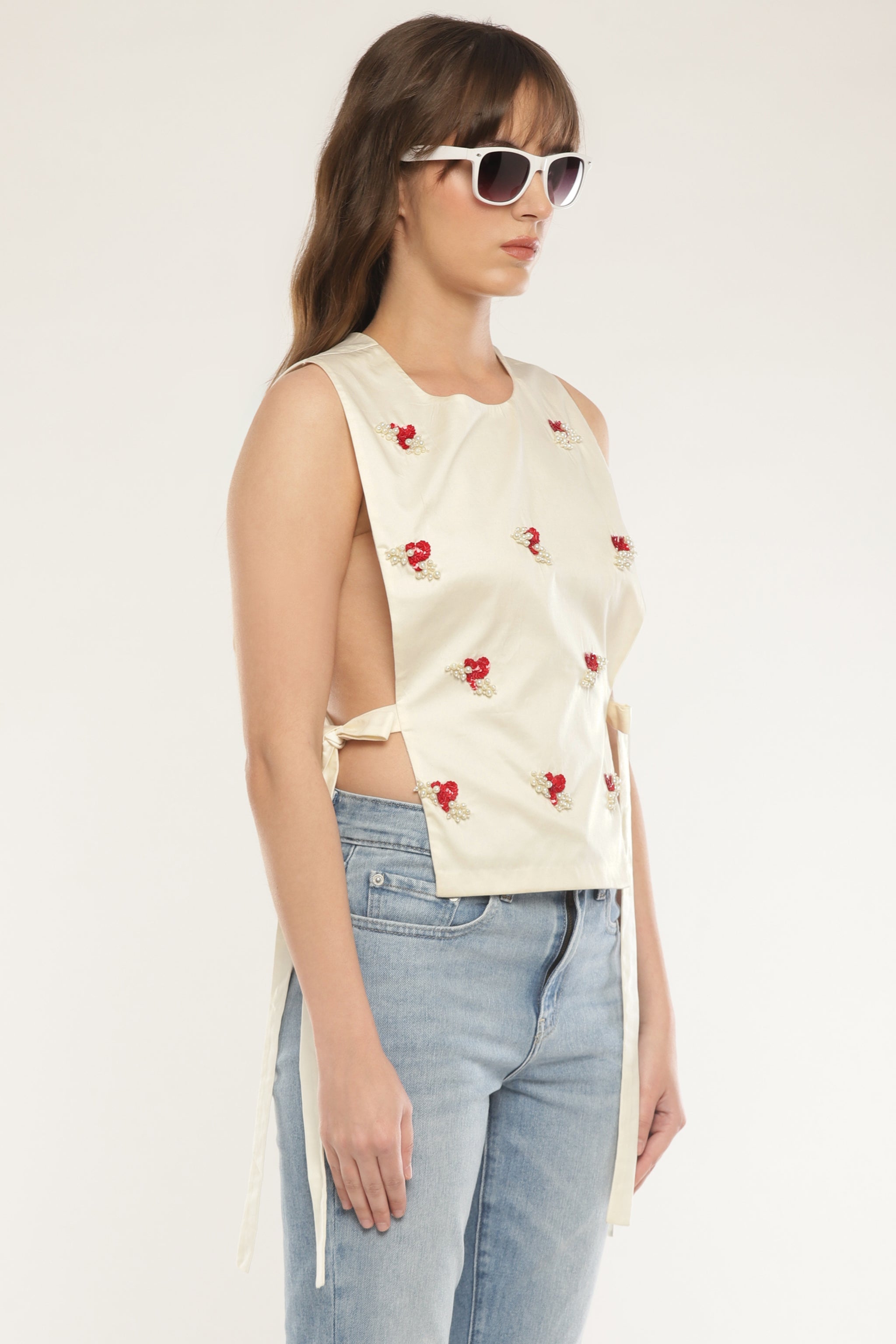 Ivory Overlay Sakshi Khetterpal - Ivory Overlay - Elahe