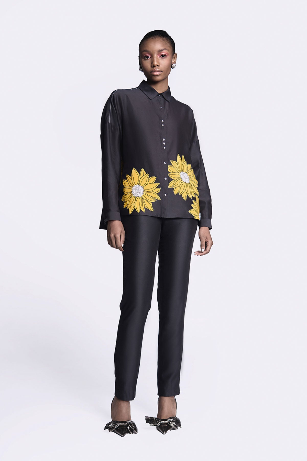 Sunflower Applique Boxy Shirt With Narrow  Pants