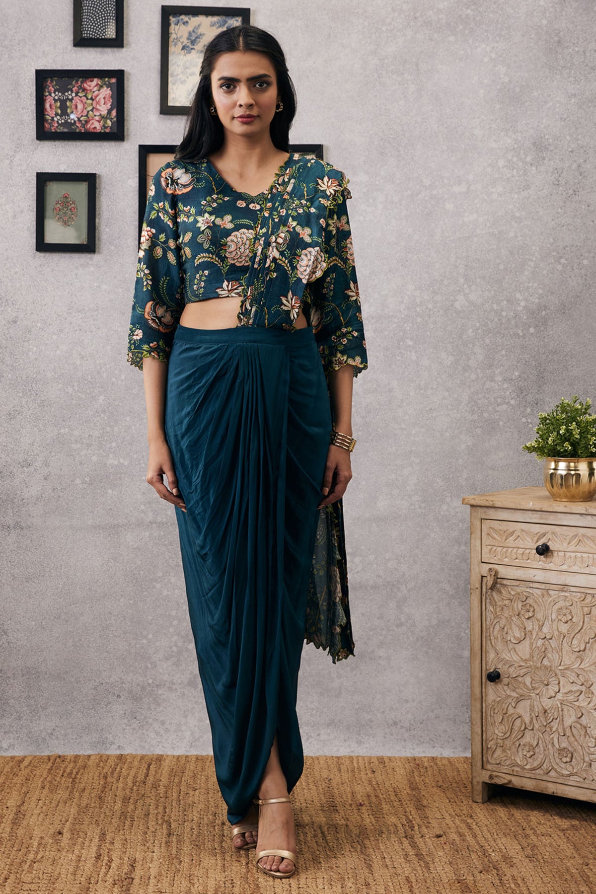 Mehr Cutwork Pre-draped Saree