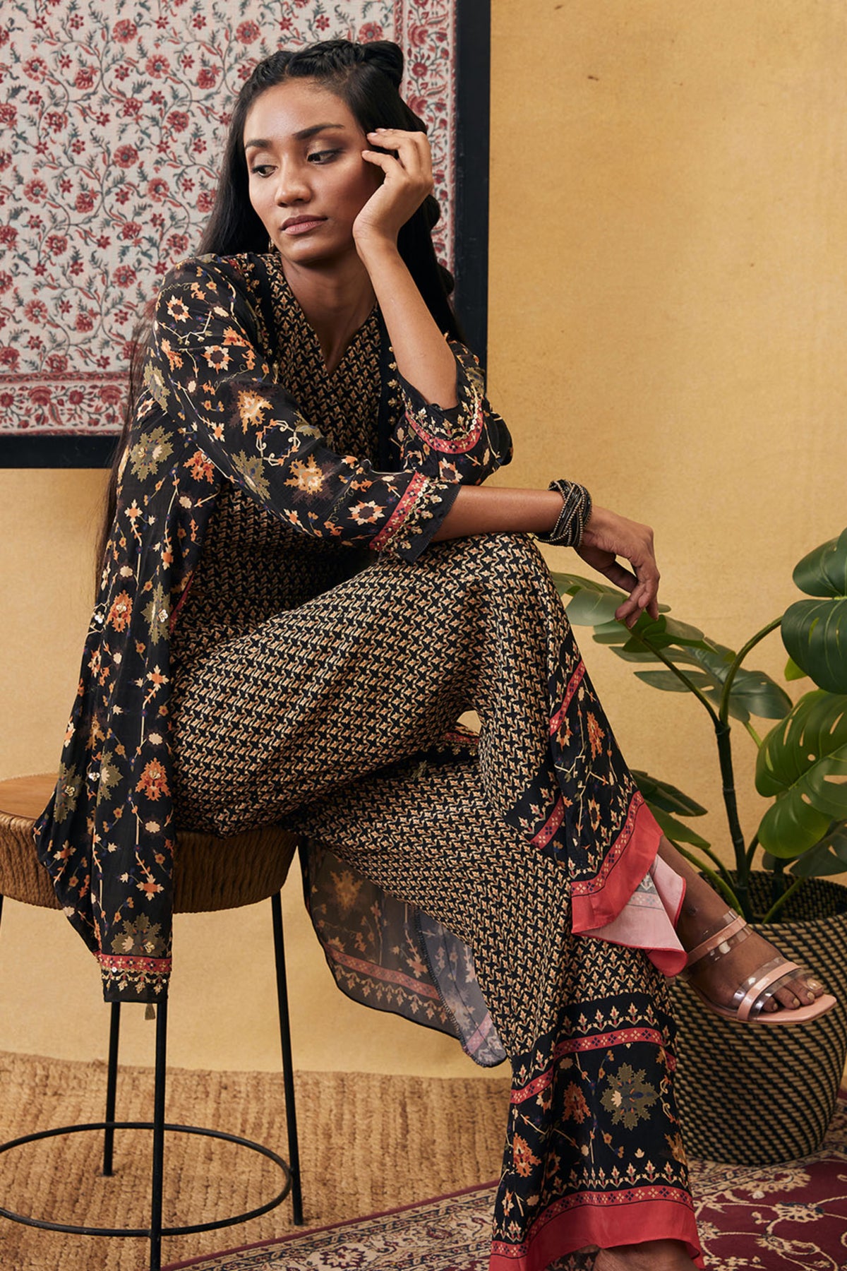 Zahra Co-ord Set With Jacket