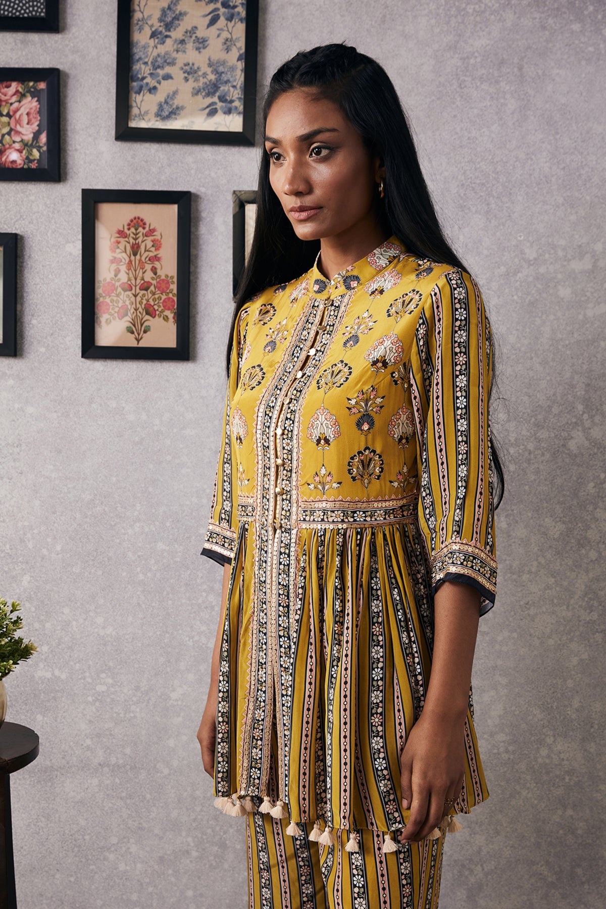 Sarouk  Kurta Set