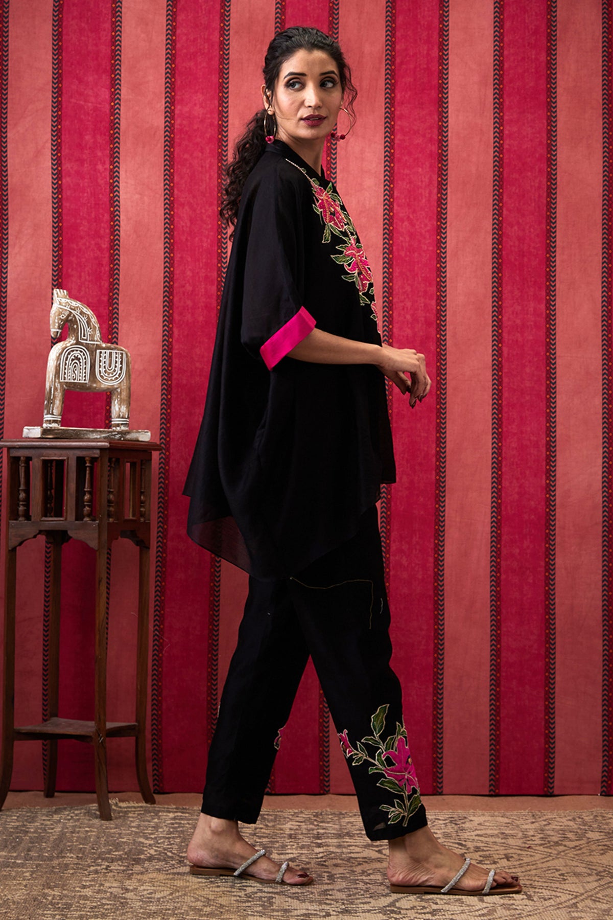 Mehr Applique Kimono Top With Pants