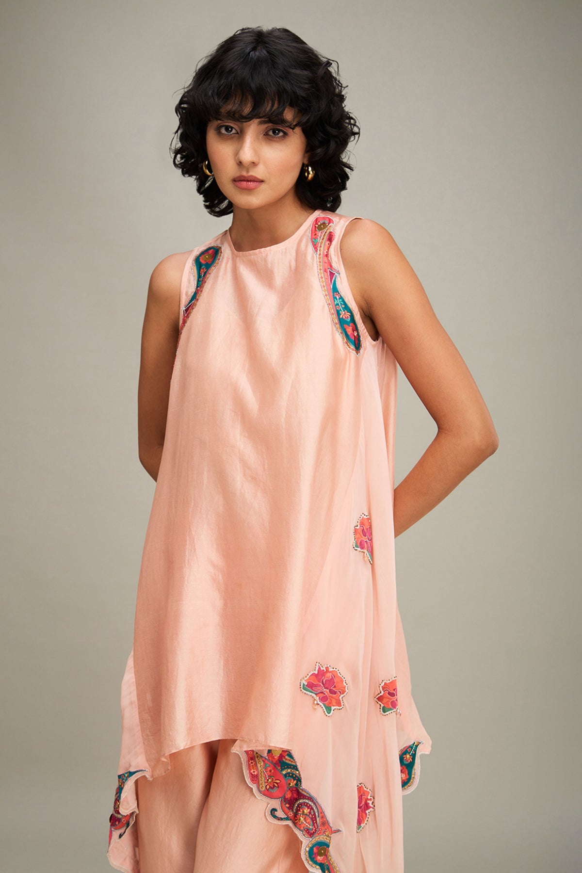 Qala Applique Asymmetric Kurta Set