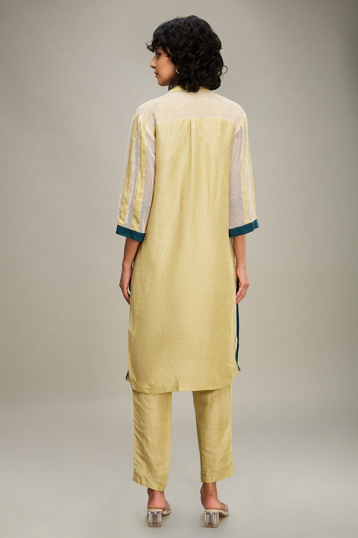 Zinnia Applique Kurta Set