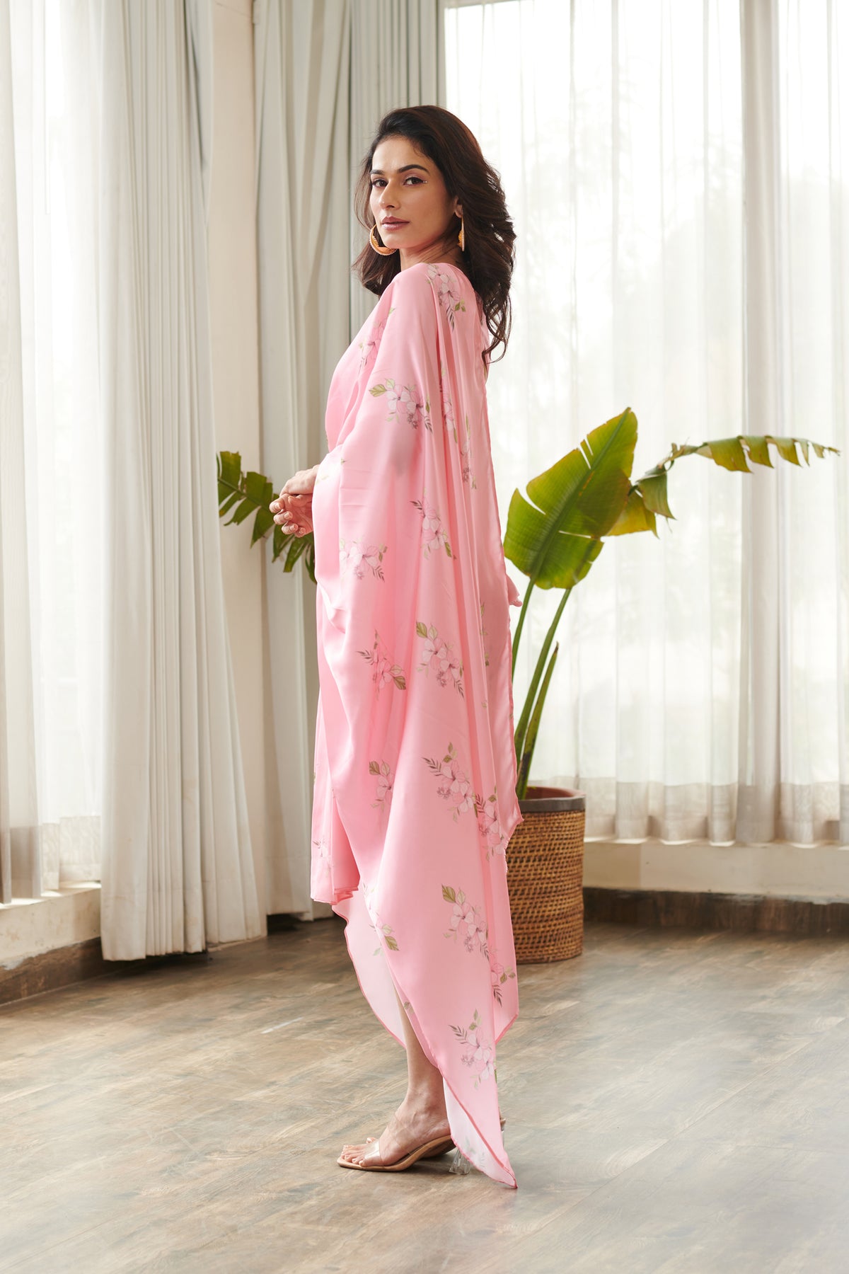 Taffy Pink Slit Skirt Saree Set