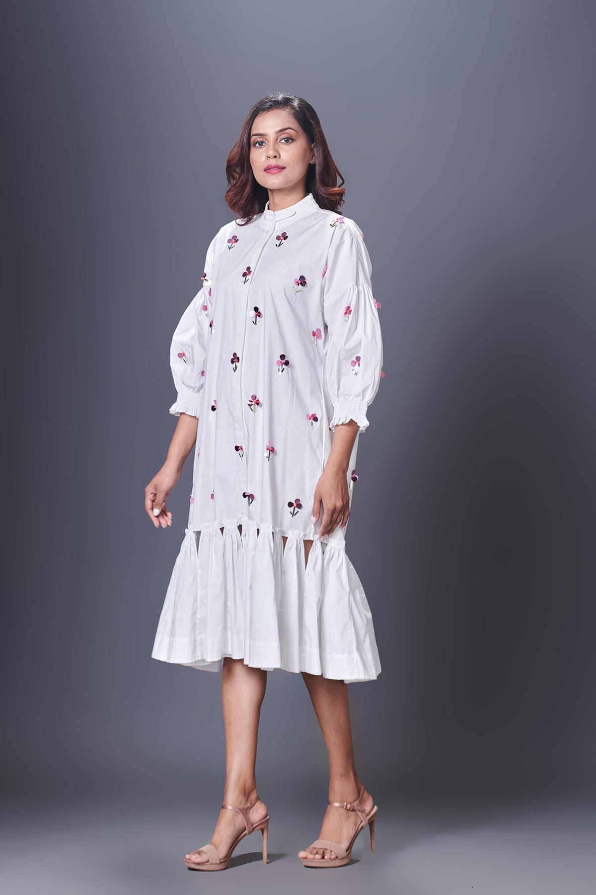 White Chinese Collar Puffed Dress