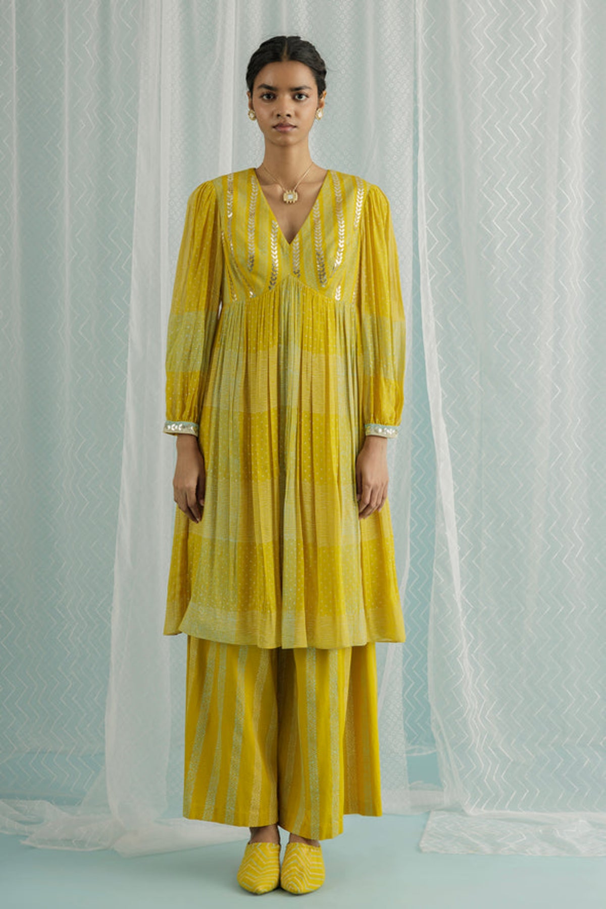 Canary Aila Kurta Set