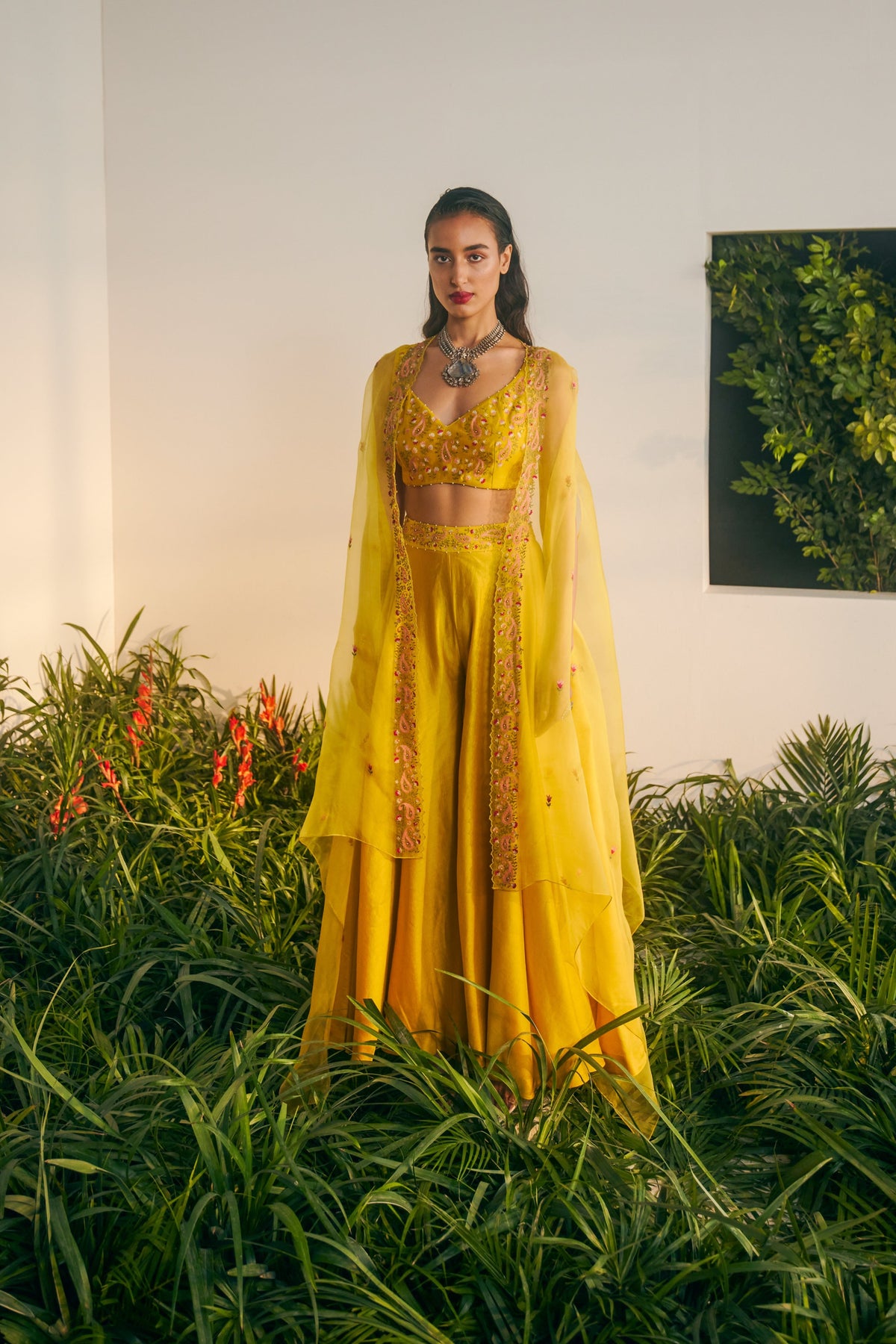 Rahee Cape Set