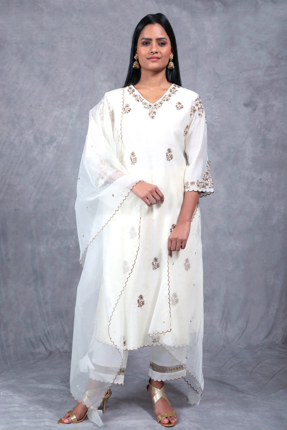 Mogra a v-neck kurta set