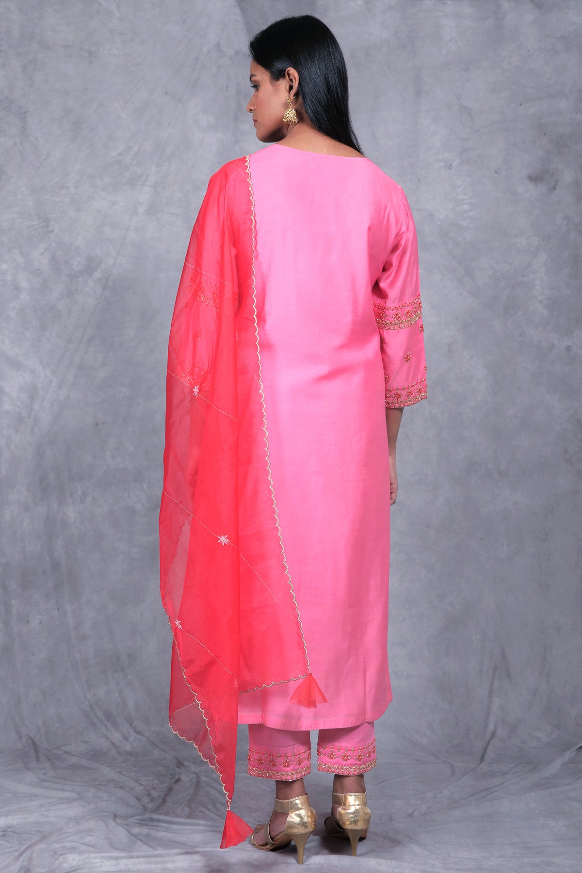 Kamal a v-neck kurta set