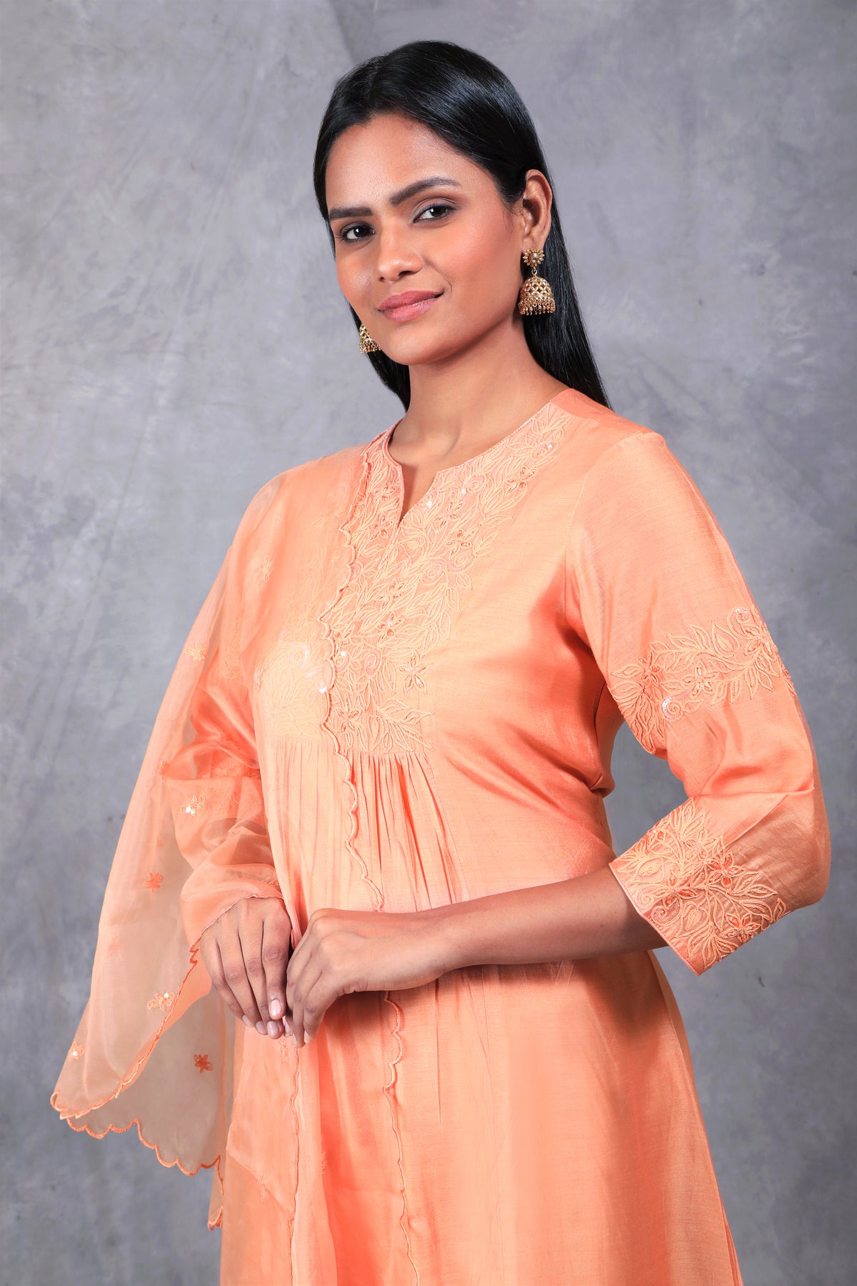 Dipa a round neck kurta set