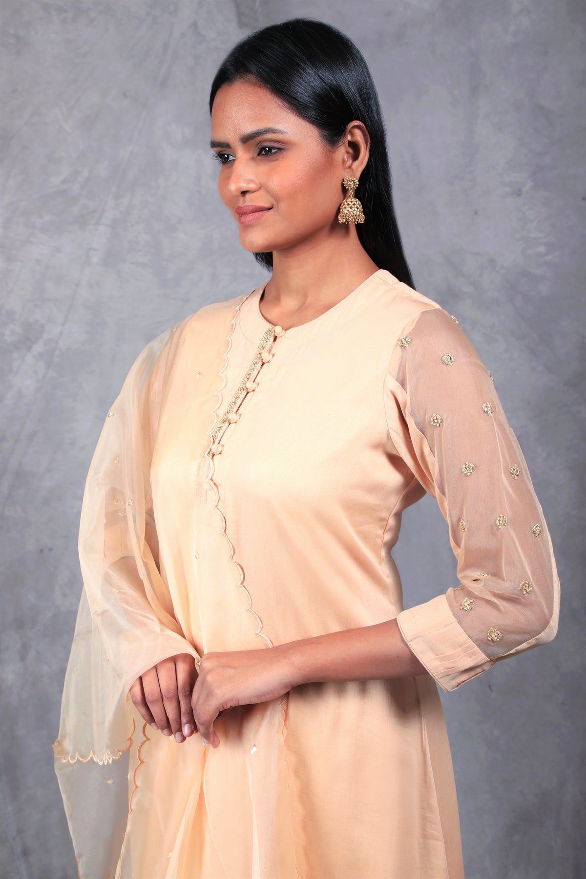 Karuna a round neck kurta set