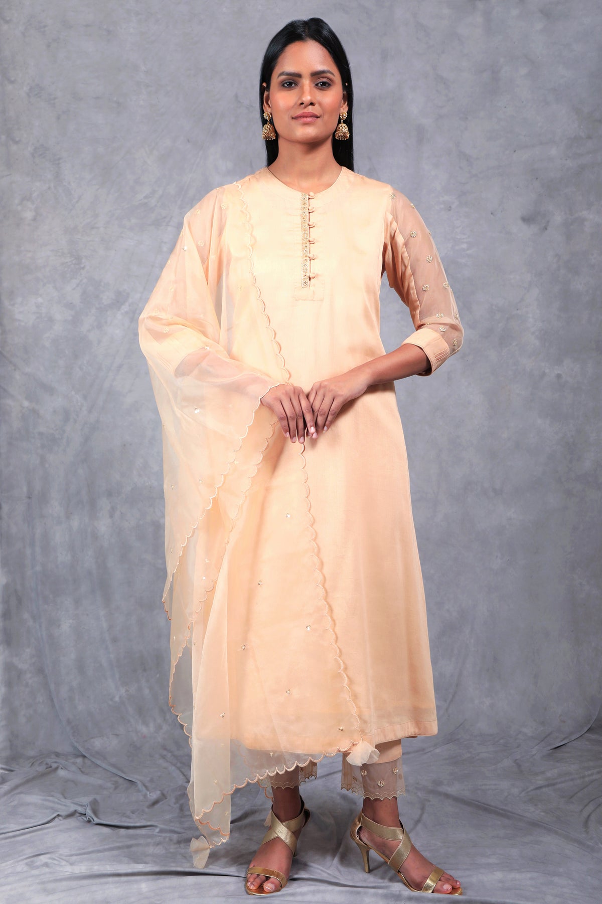 Karuna a round neck kurta set