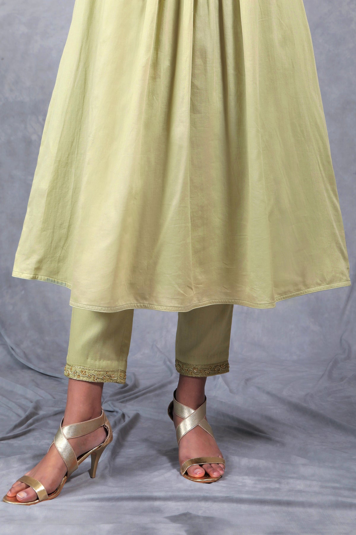 Prakriti round neck kurta set