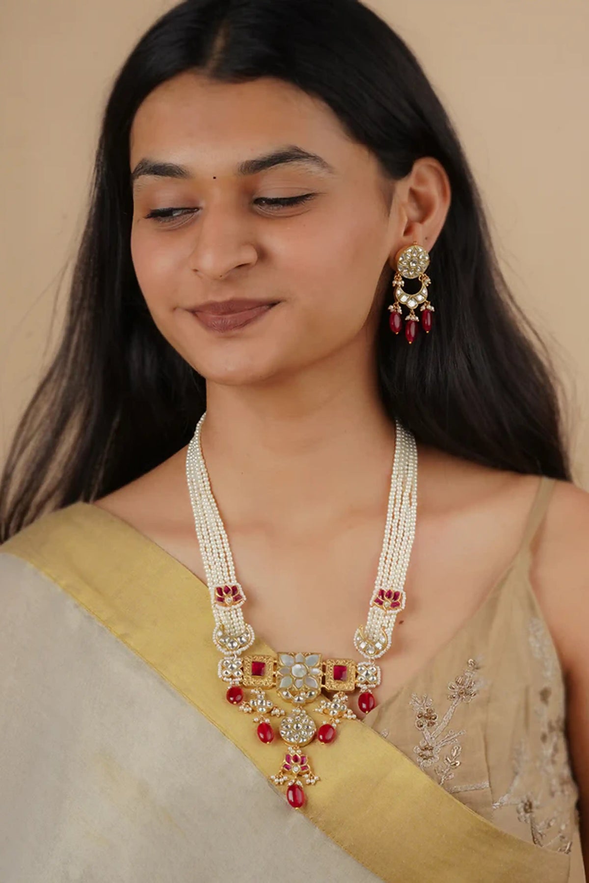 Pink Color Thappa Necklace Set