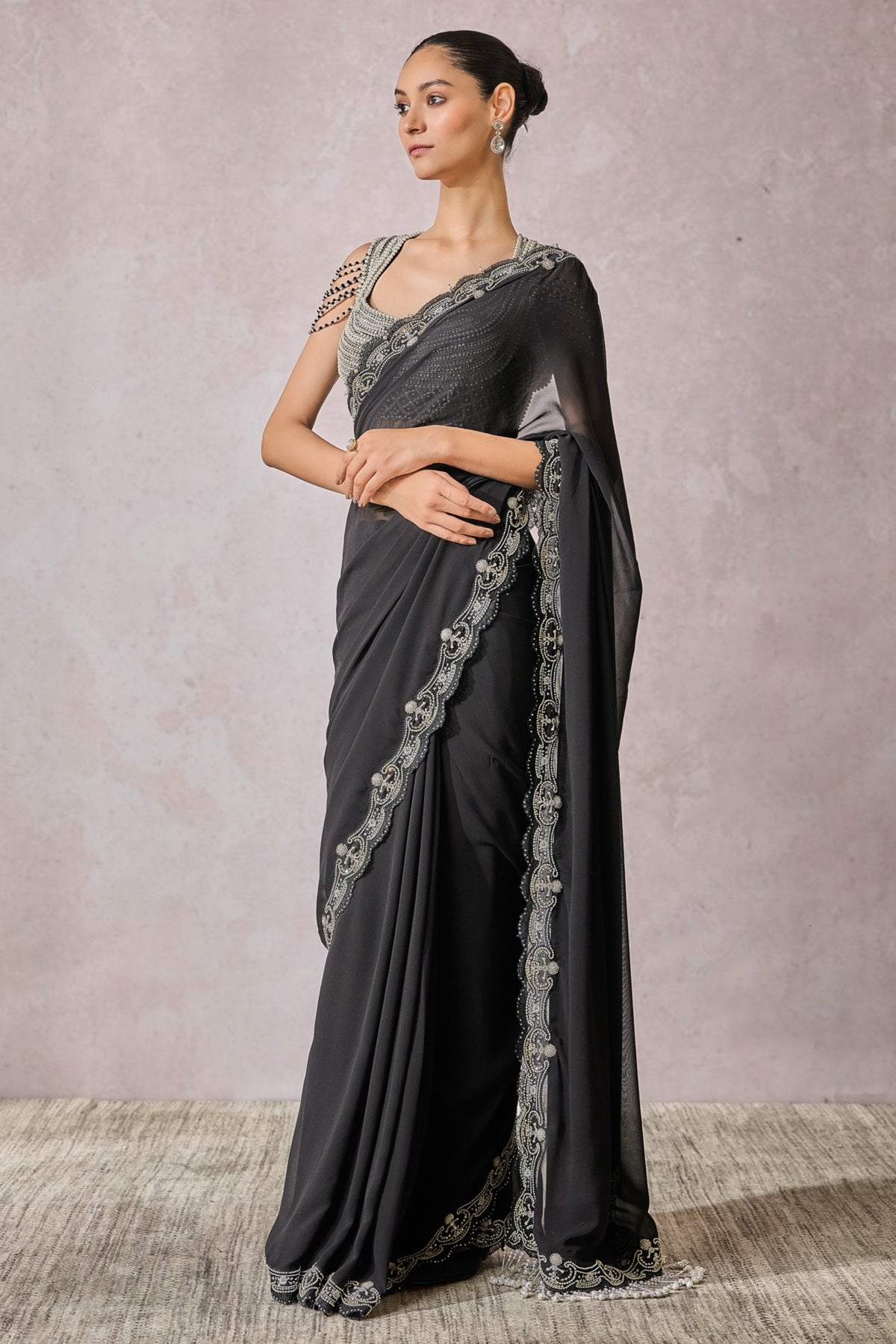 Black Saree With Blouse