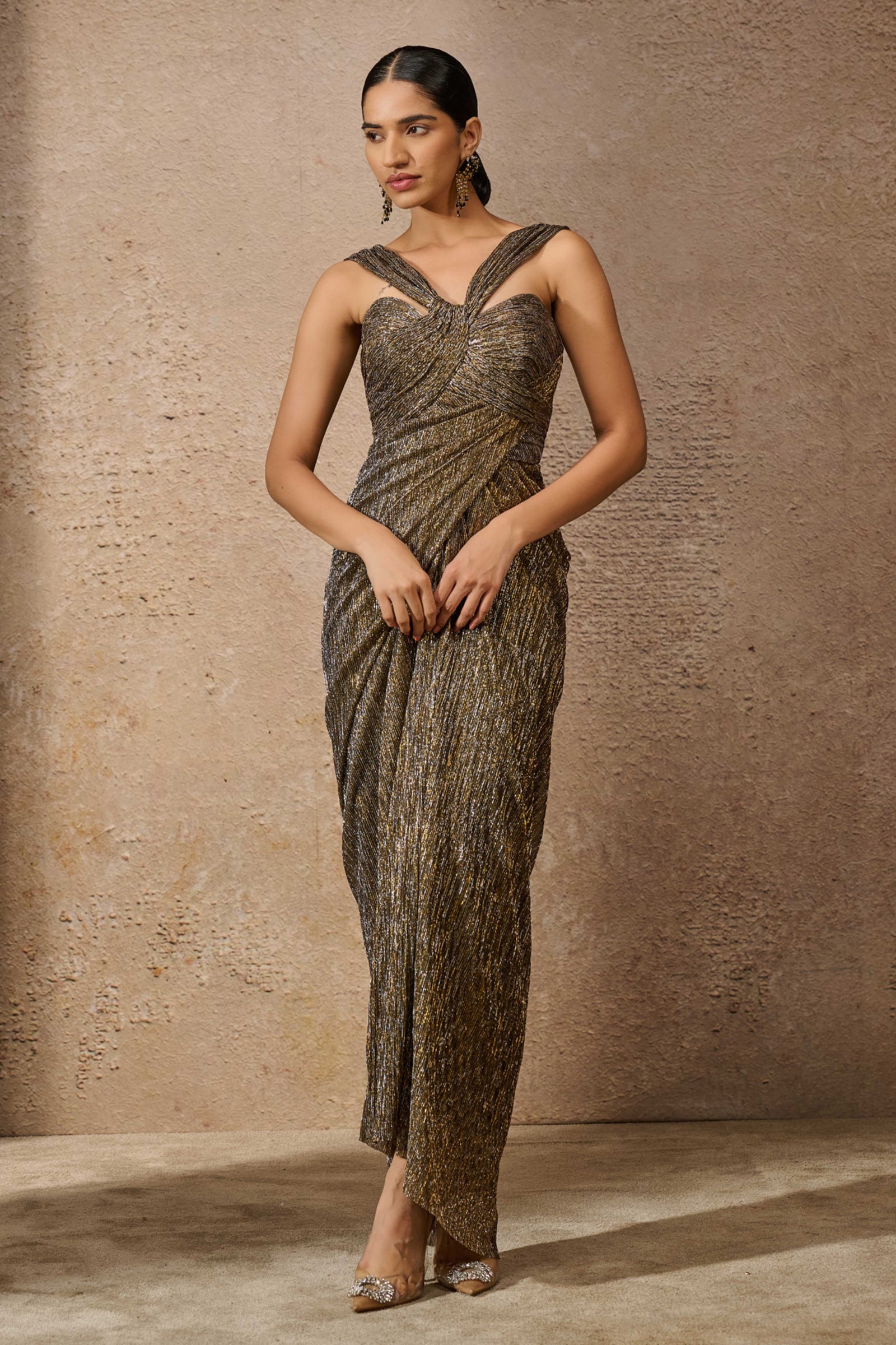 designer dresses tarun tahiliani Tarun Tahiliani Designer Outfits: Delve into The Captivating Journey