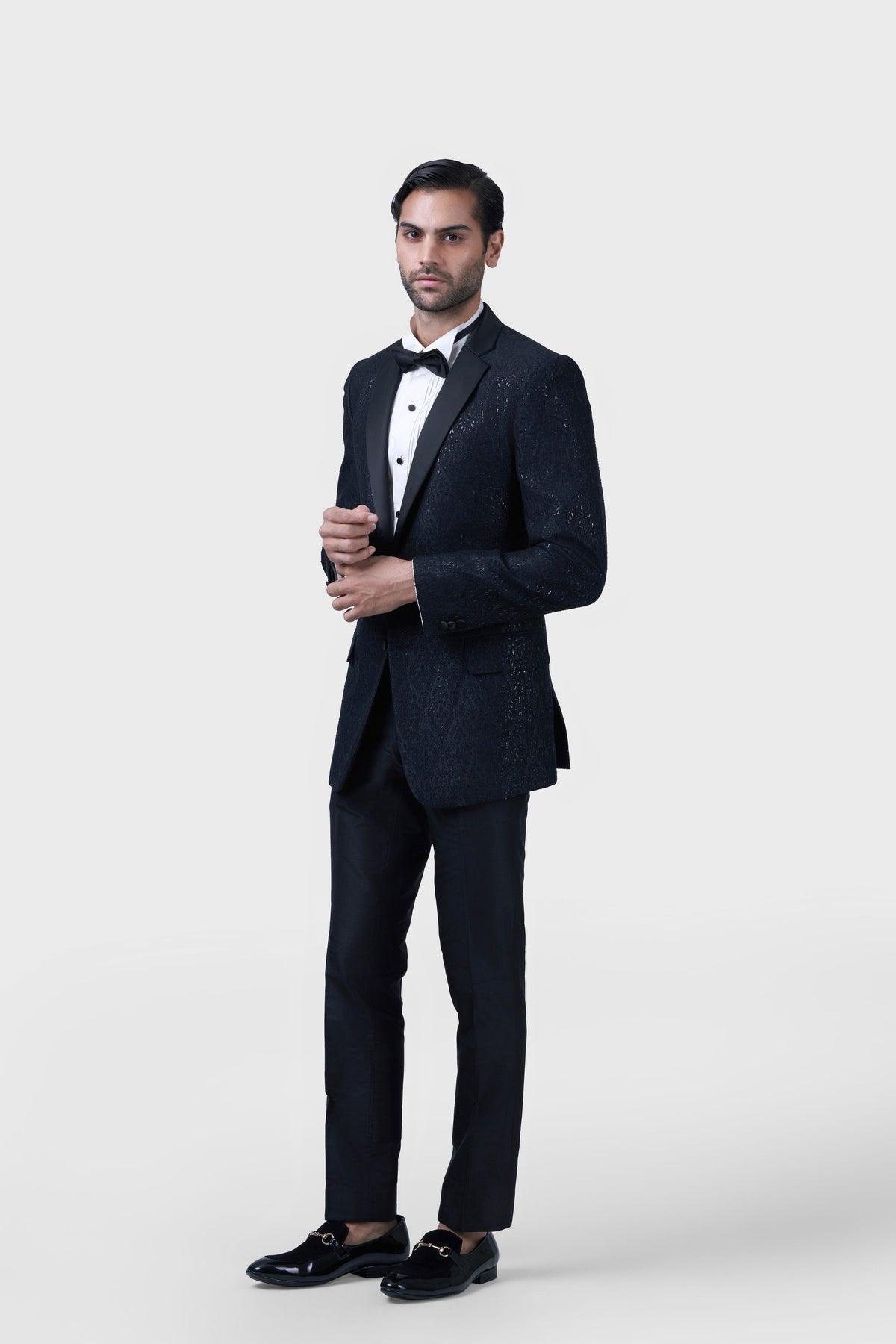 The Mural Butti Tuxedo