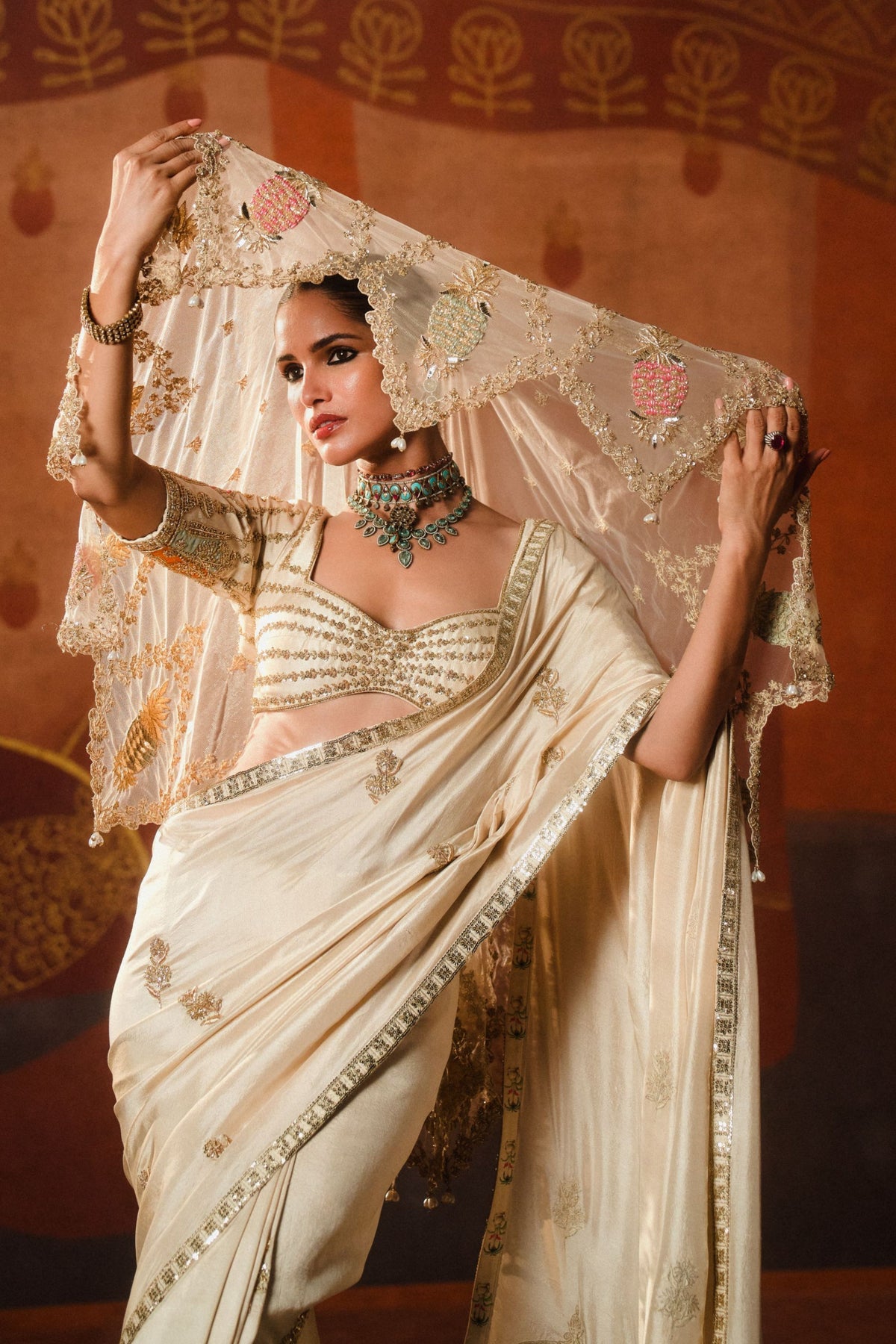 The Bombat Barfi Saree With veil and Stole