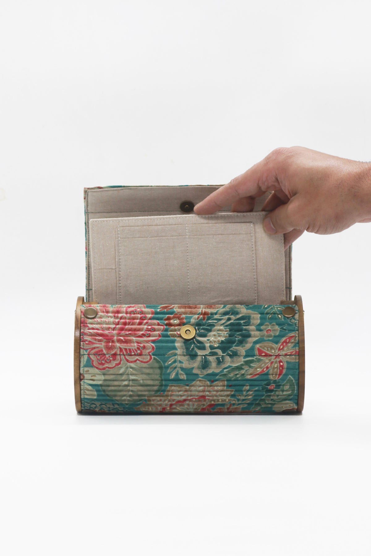 Nova Round Clutch - Single Sleeve