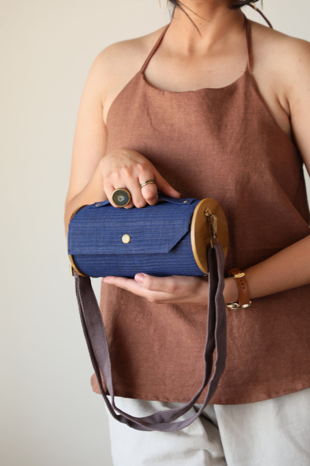 Lily Love &amp; Navy Blue  Round Clutch - Changeable Sleeve