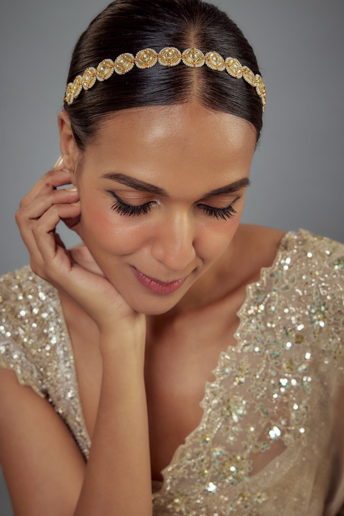 Saadgi Stunning Gold Embellished Maathapatti