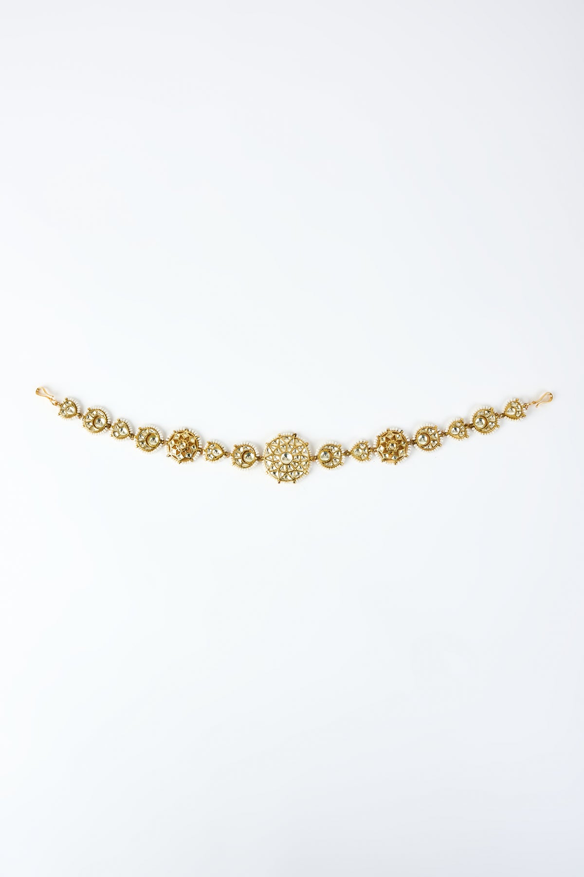 Saadgi Exquisite Gold Maathapatti